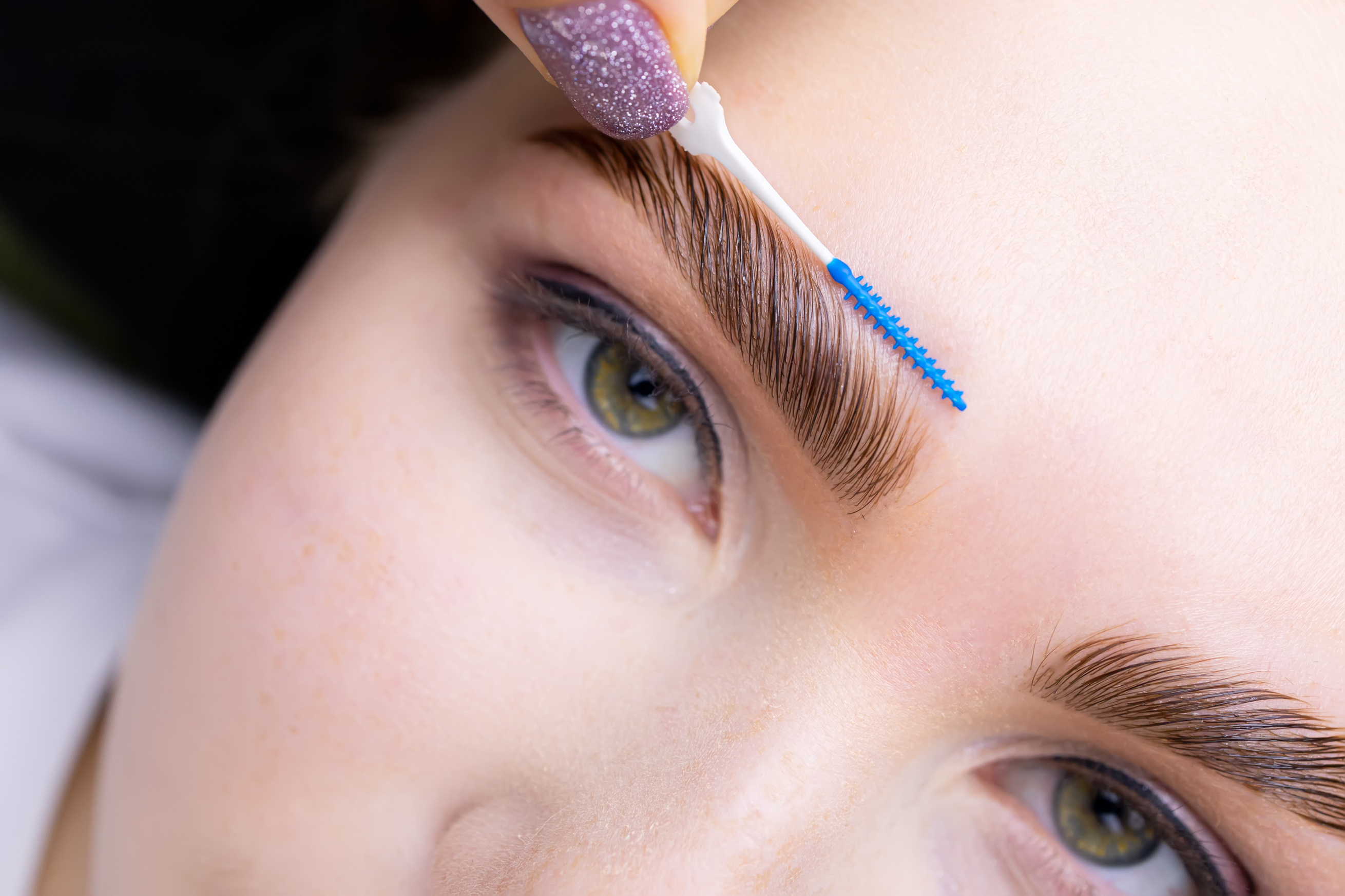 Lamination of Eyebrows with the Help of the Composition, the Mas